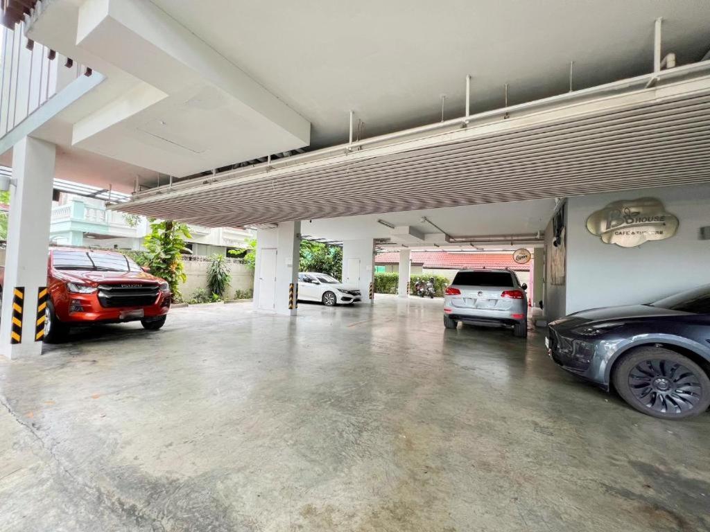 Bb House Mini Suite Hotel Bangkok Exterior foto